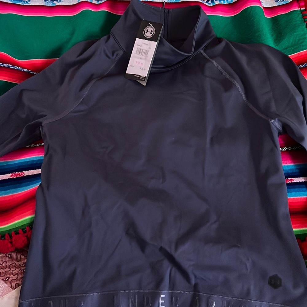 Womens Underarmour Cold gear mock top